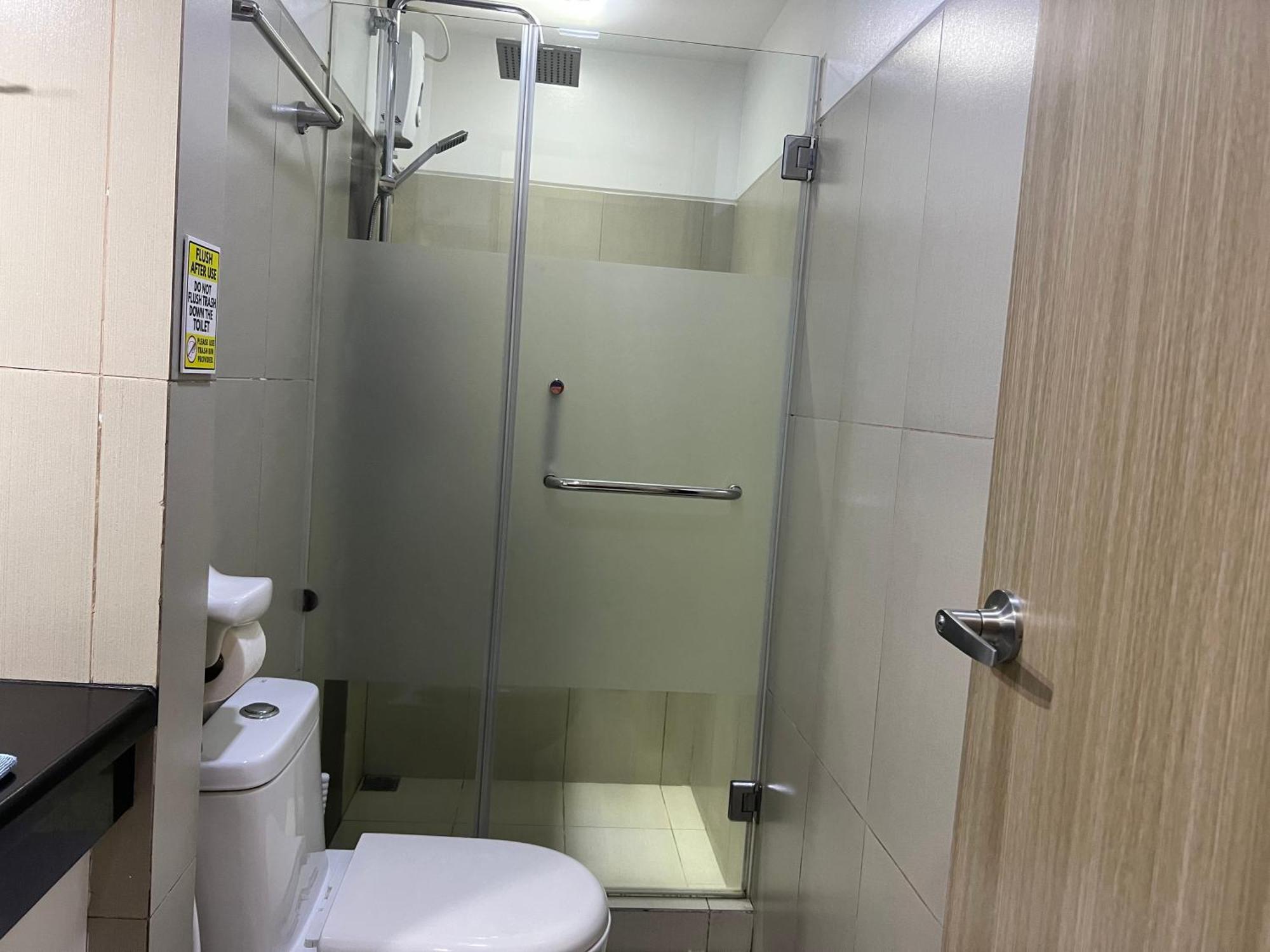 De Luxe, Standard And Studio Suites -The Breeze Residences-Close To Airport,Mall Of Asia, Us Embassy Manila Exterior foto